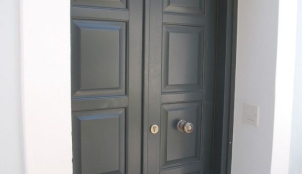 ARIADNI Y2100 Front door