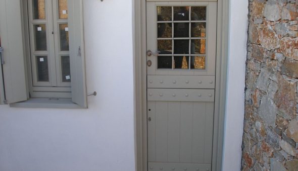 KIRINI AA700 Front door